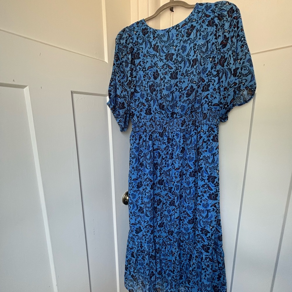 Old Navy Blue Floral Midi Dress - Picture 6 of 6